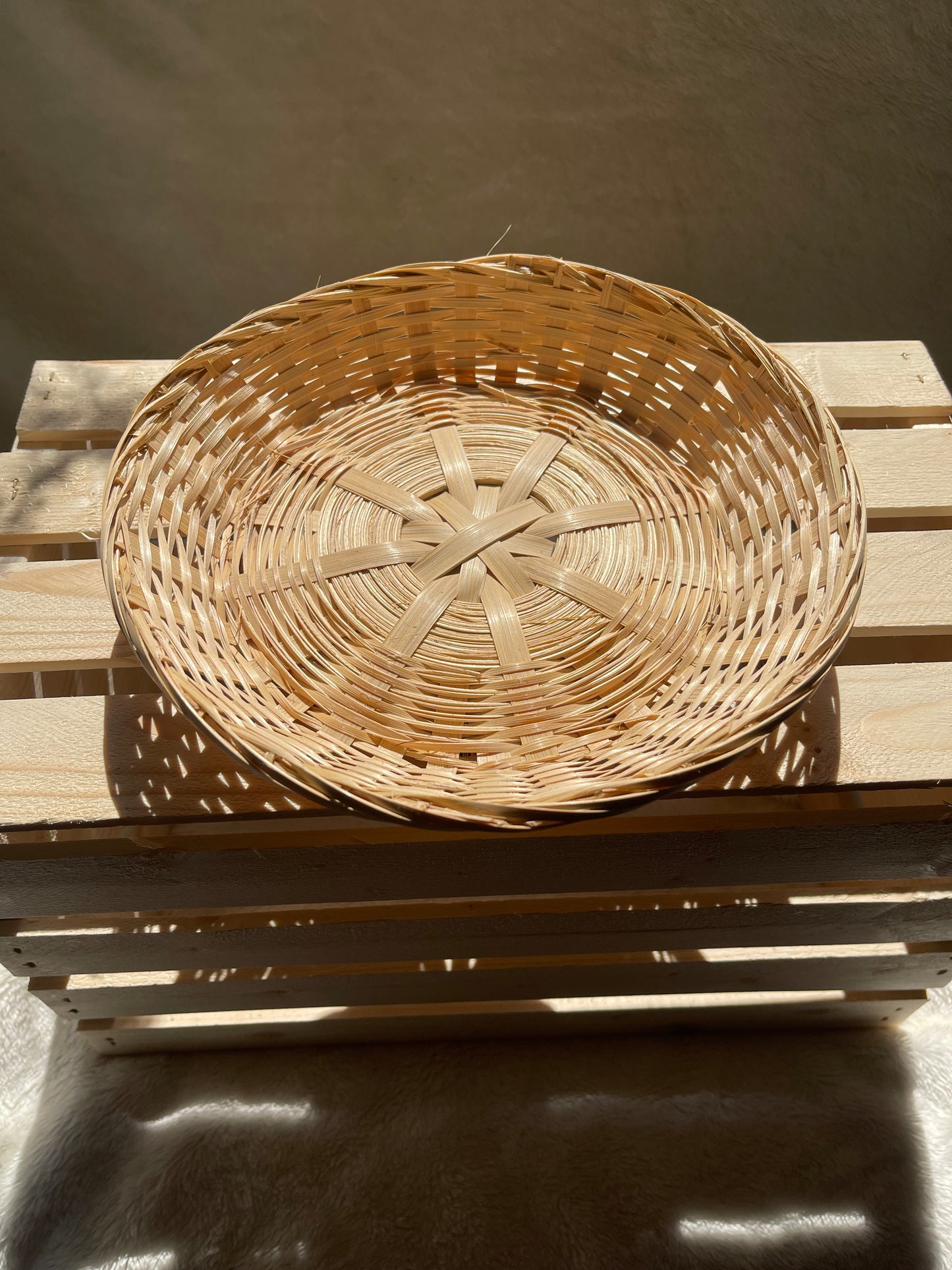 Medium Round Bamboo Tray Basket