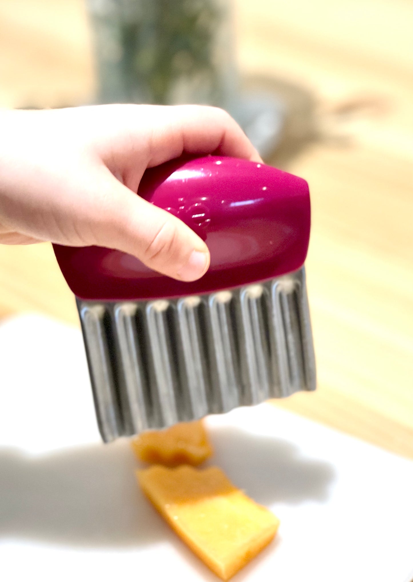 Joie Wavy Knife